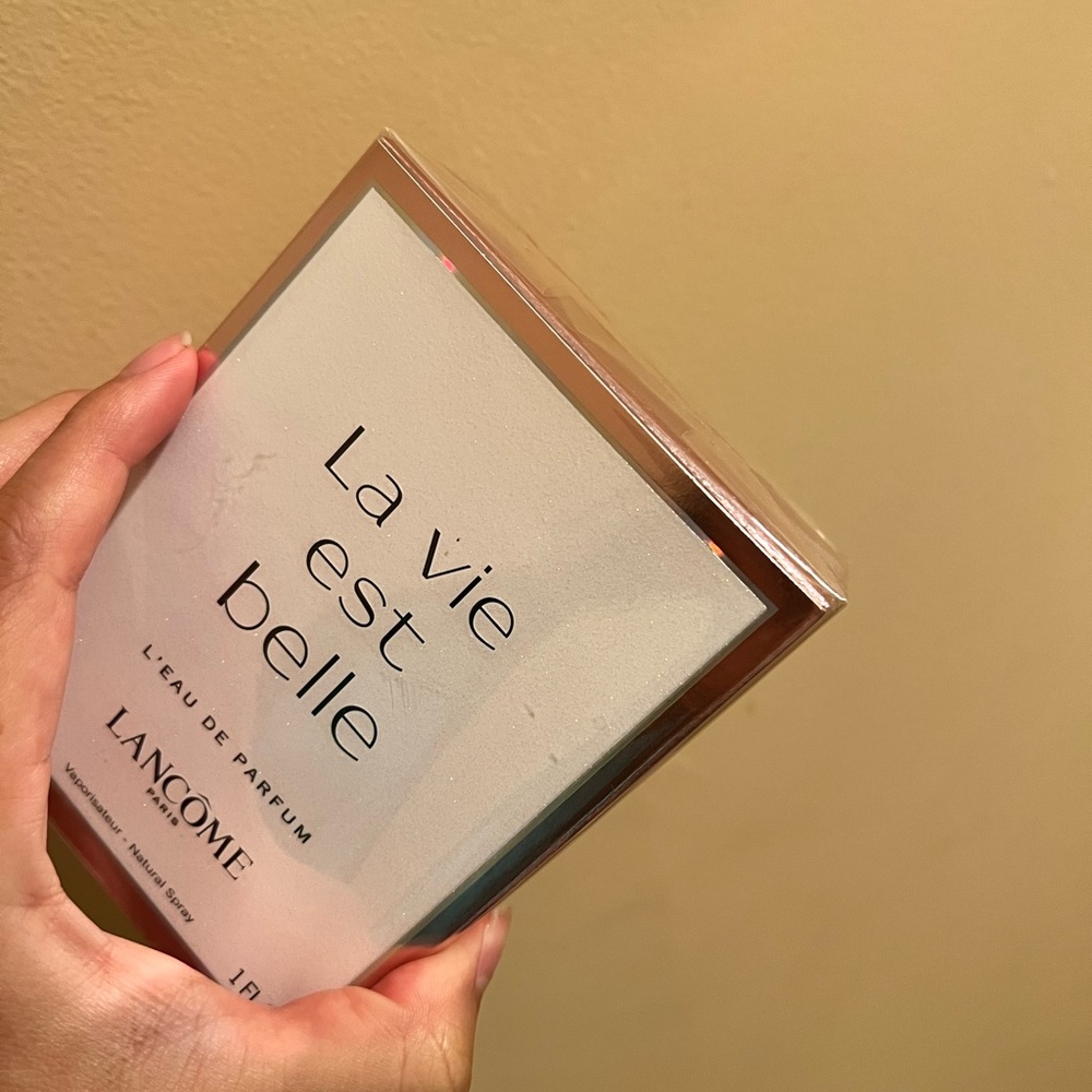 *UN-OPENED* La vie est belle Parfum